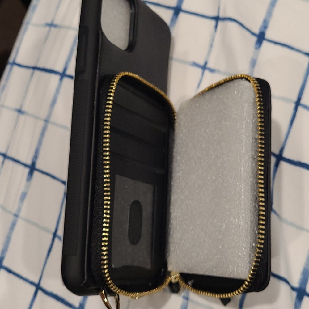 Phone case - Picture 6 of 6